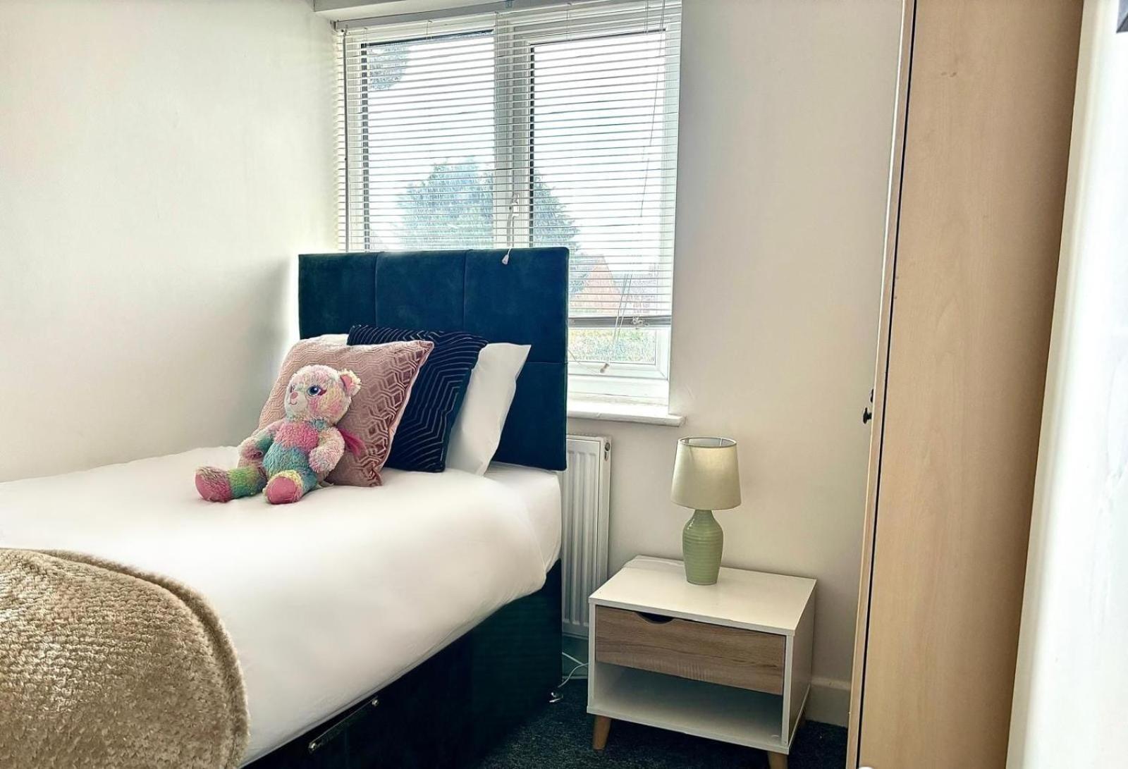 3-Bed Home From Home, Sleeps 6, Great For Contractors, Close To Gulliver'S Valley Theme Park, Free Parking, Hot Tub, Couple Retreat Sheffield Ngoại thất bức ảnh